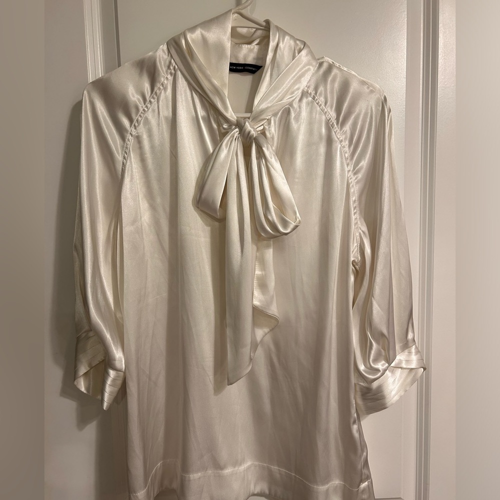 Women’s blouse